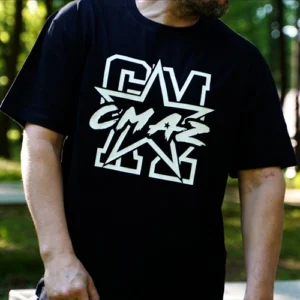 czarna koszulka oversize